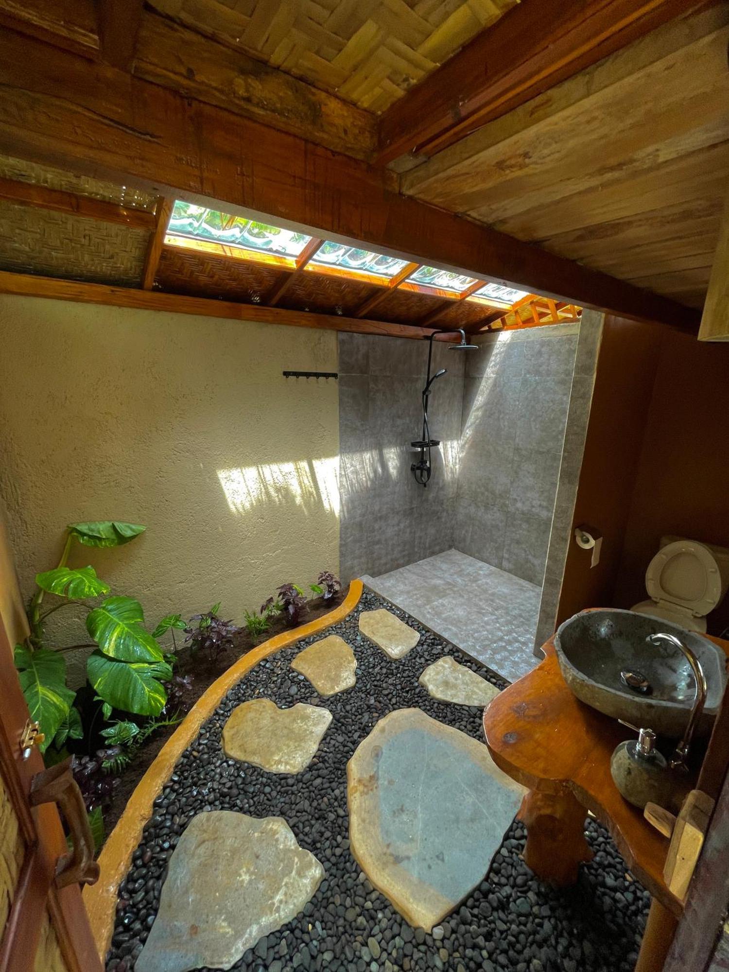 Hotel Rinjani Lighthouse Senaru Exterior foto